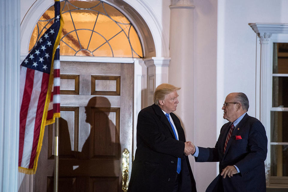 Rudy Giuliani (r.) ist seit 2018 als Rechtsberater für den US-Präsidenten tätig. (Bild: Getty Images)