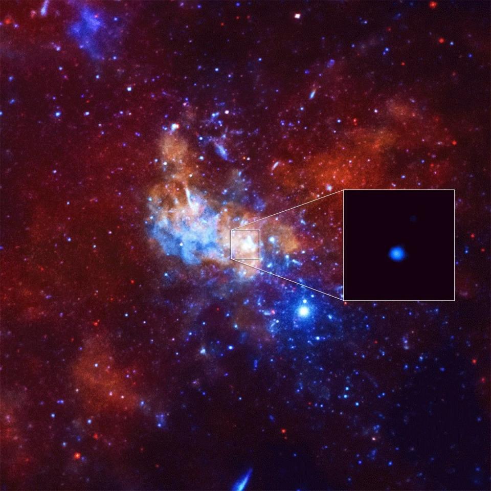 Photo credit: X-ray: NASA/UMass/D.Wang et al., IR: NASA/STScI