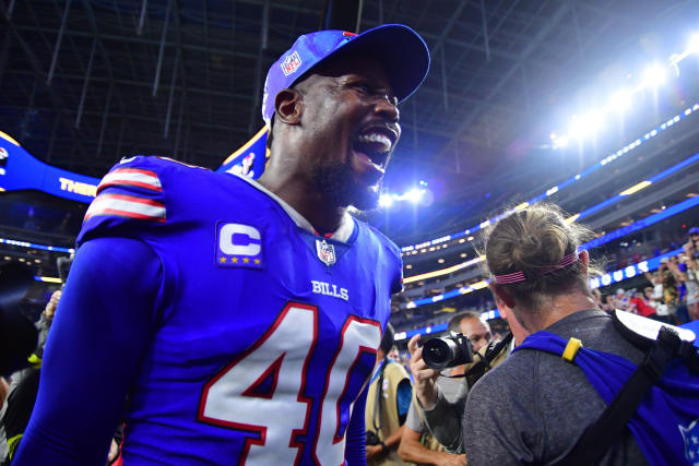 Von Miller's history with No. 40 now extends to Bills