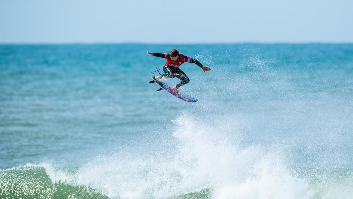 O evento da WSL em Portugal foi forçado a subir a costa