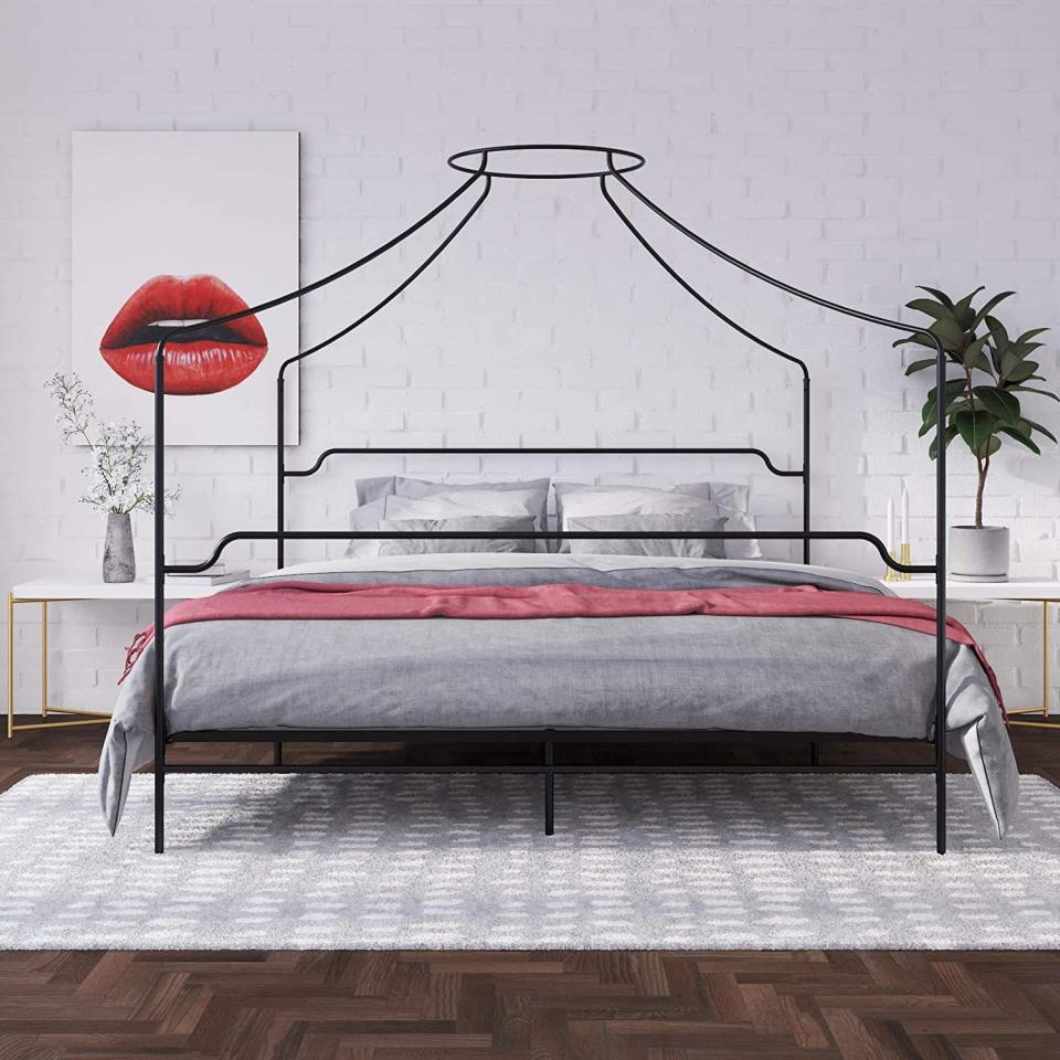 31) Camilla Metal Canopy Bed - King