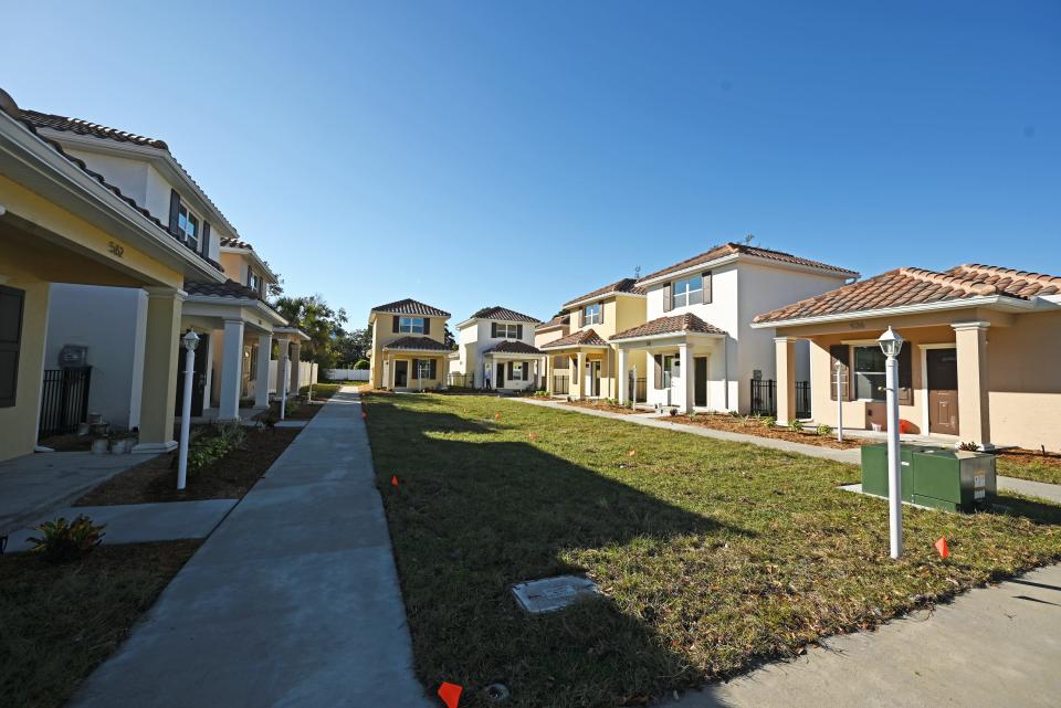 Most of the homes at Parkside Cottages face a central front yard.