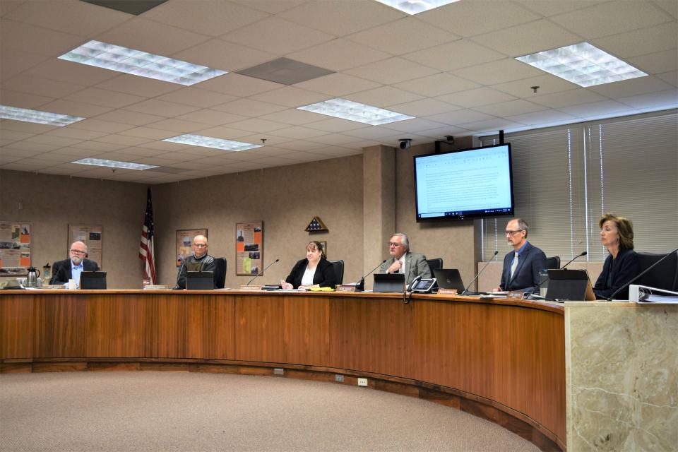 Minnehaha County commissioners asking questions about community opioid use at a meeting on Tuesday, November 16th, 2021.