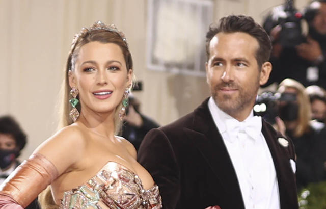 Met Gala: Blake Lively dress transforms; Versace fashion NYC inspired