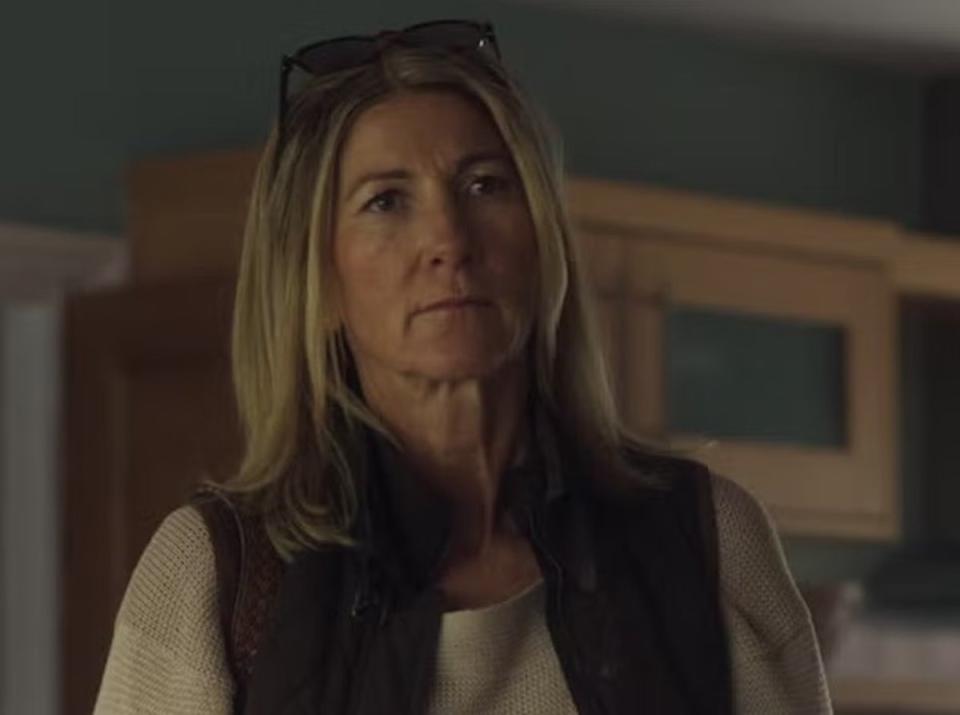 Eve Best plays Carole Middleton on the final season of The Crown (Netflix)