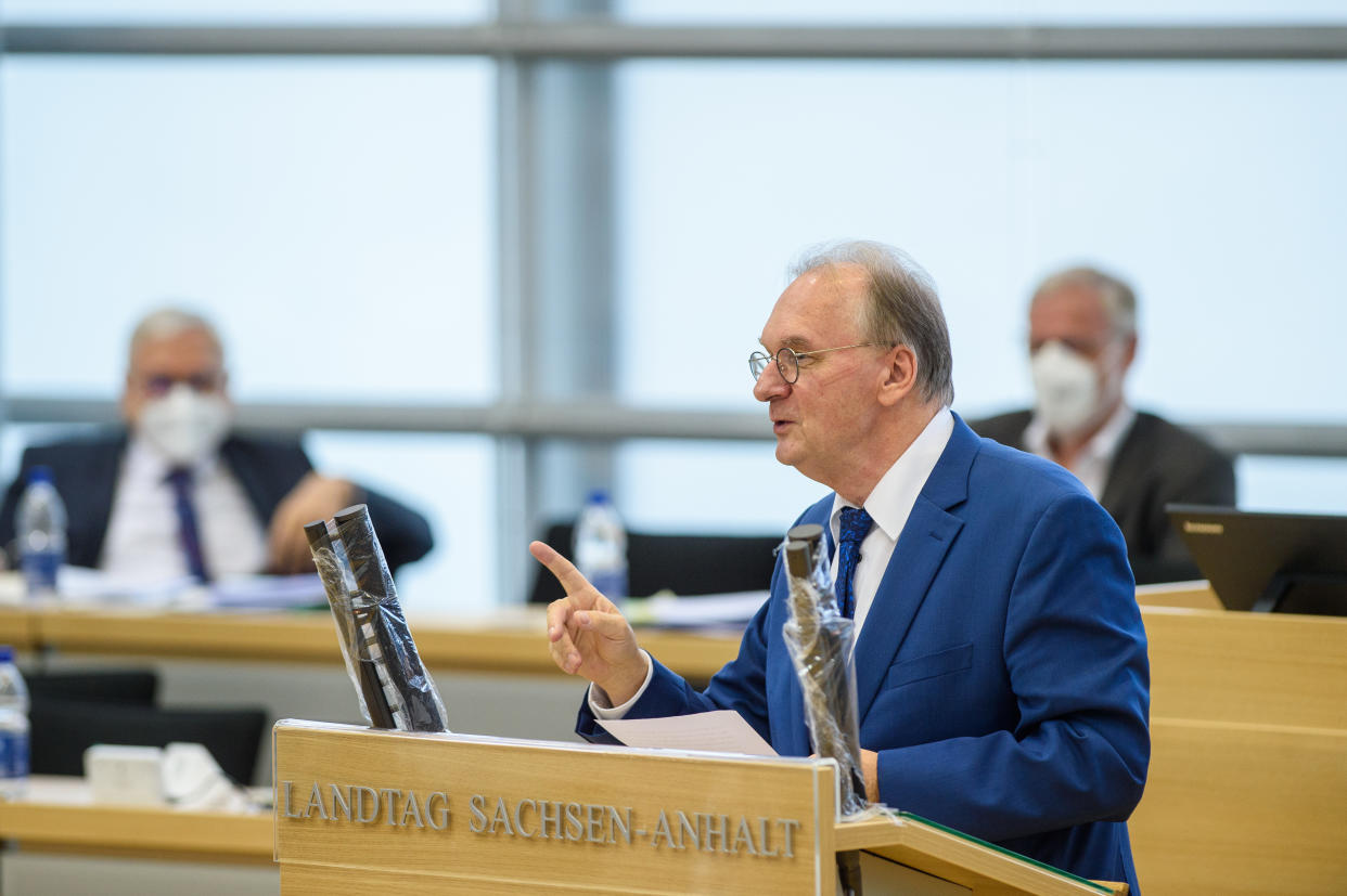 Reiner Haseloff bei einer Sitzung des Landtags (Bild: Klaus-Dietmar Gabbert/dpa)