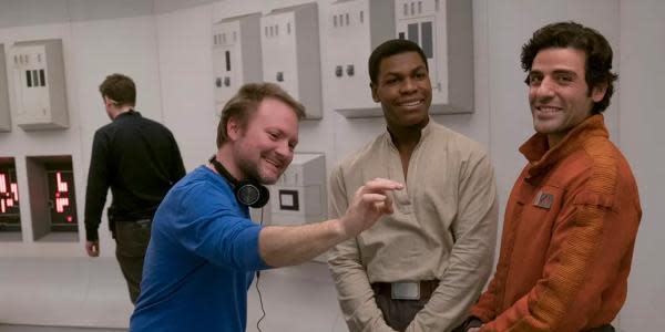 Star Wars: Rian Johnson dice que su trilogía sigue en planes y le rompería el corazón que se cancelara