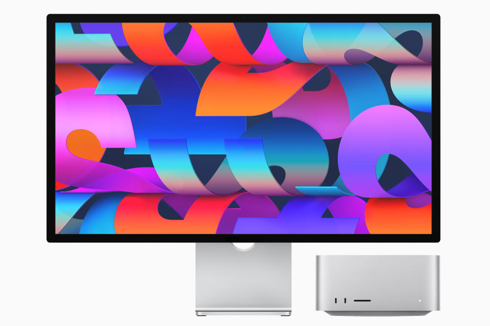 <p>Press images of the Apple Mac Studio and Studio Display.</p>
