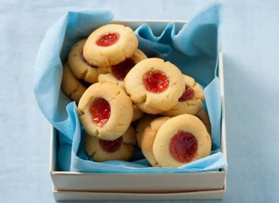 Thumbprint cookies are slightly chewy and totally delicious. Plus, you can customize them, filling them with your favorite type of preserves, such as raspberry, strawberry or apricot.    <strong>Get the <a href="http://www.huffingtonpost.com/2011/10/27/thumbprint-cookies-with-j_n_1057242.html" target="_hplink">Thumbprint Cookies with Jam</a> recipe </strong>  