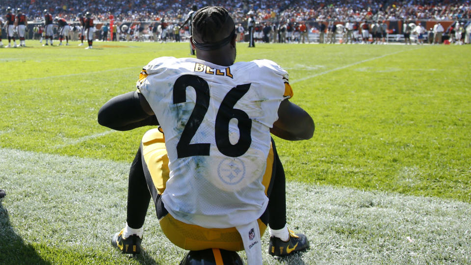 New reports indicate that Le’Veon Bell will not report to the Steelers by the Nov. 13 deadline. (Getty Images)
