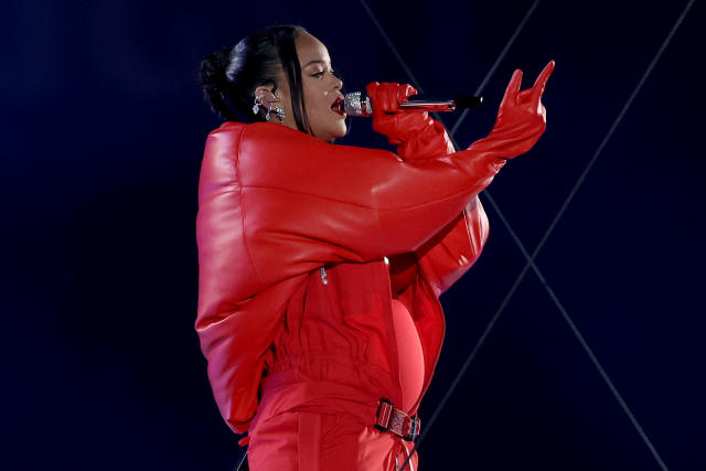 Rihanna's Super Bowl Halftime Show Performance Photos: Live