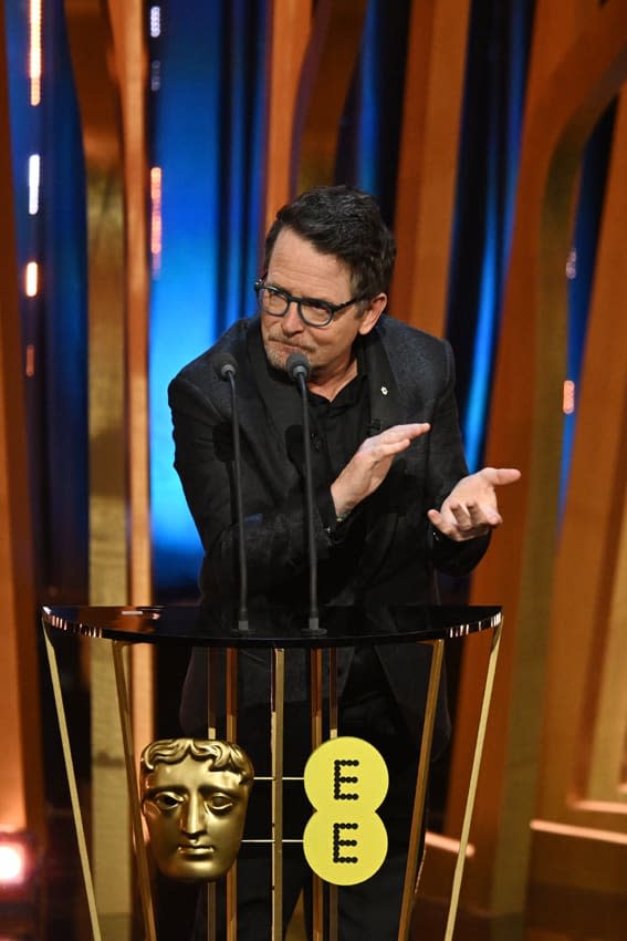 Michael J. Fox se emocionó al recibir la ovación de sus compañeros