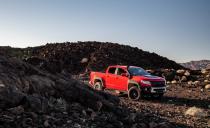 <p>The Colorado ZR2 is the only truck that General Motors makes with both front and rear locking differentials, which lend the Bison excellent off-road traction for climbing over rocks and up steep inclines. </p>