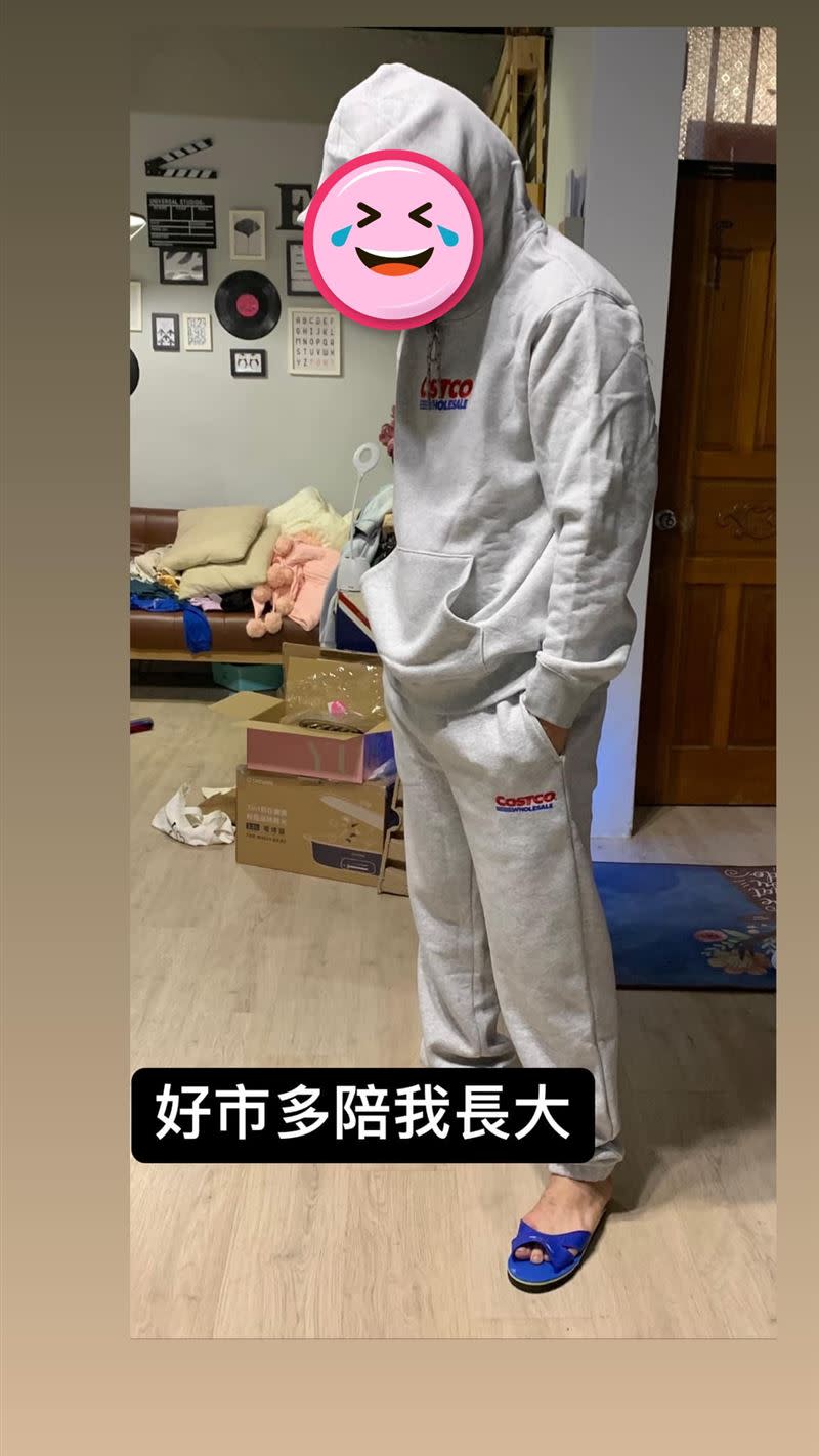 男網友分享穿搭照，一整套好市多自有品牌衣服引起熱烈討論。（圖／網友授權提供）