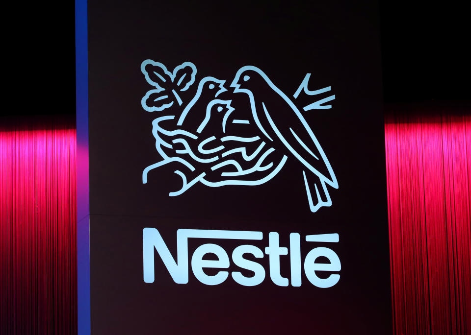 Nestlé mischt überall mit – und das kommt nicht gut an (Bild: REUTERS/Denis Balibouse)