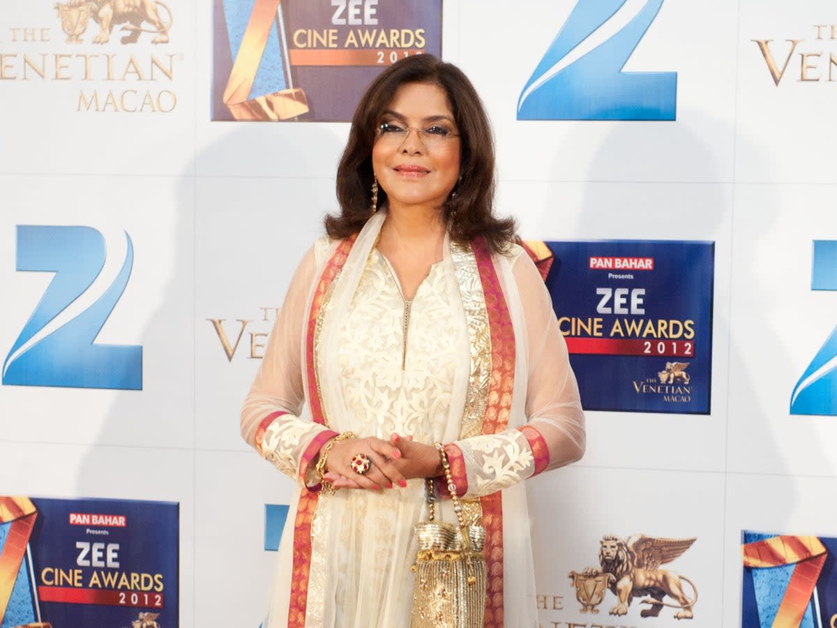 Indian Bollywood actress Zeenat Aman attends red carpet during the Zee Cine Awards 2012 (Getty Images)