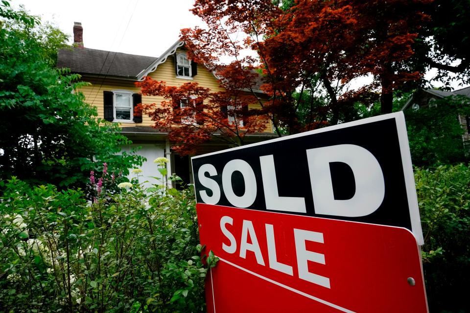 An anticipated cut in mortgage rates is expected to play a key role in the 2024 housing market.