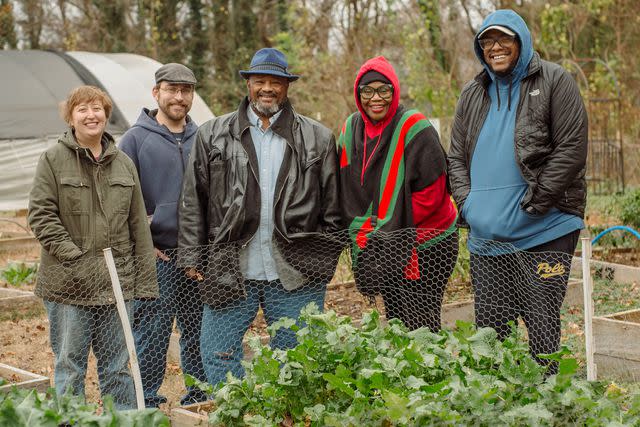 <p>Mike Belleme</p> Chris Battle (center) on his Battlefield Farm with (L-R) Kelly Sauskojus, Isaac Goodson, Lady Tiara Wilson and JoVaughn Carmichael