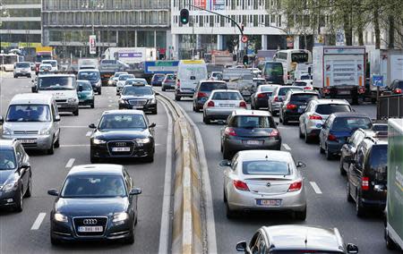 Traffic flows during the morning rush hour in central Brussels April 8, 2014. REUTERS/Francois Lenoir