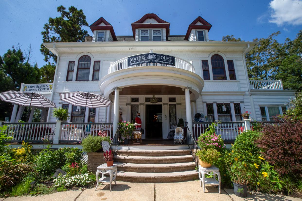 Mathis House at 600 Main, a bed and breakfast and Victorian tea room in Toms River.