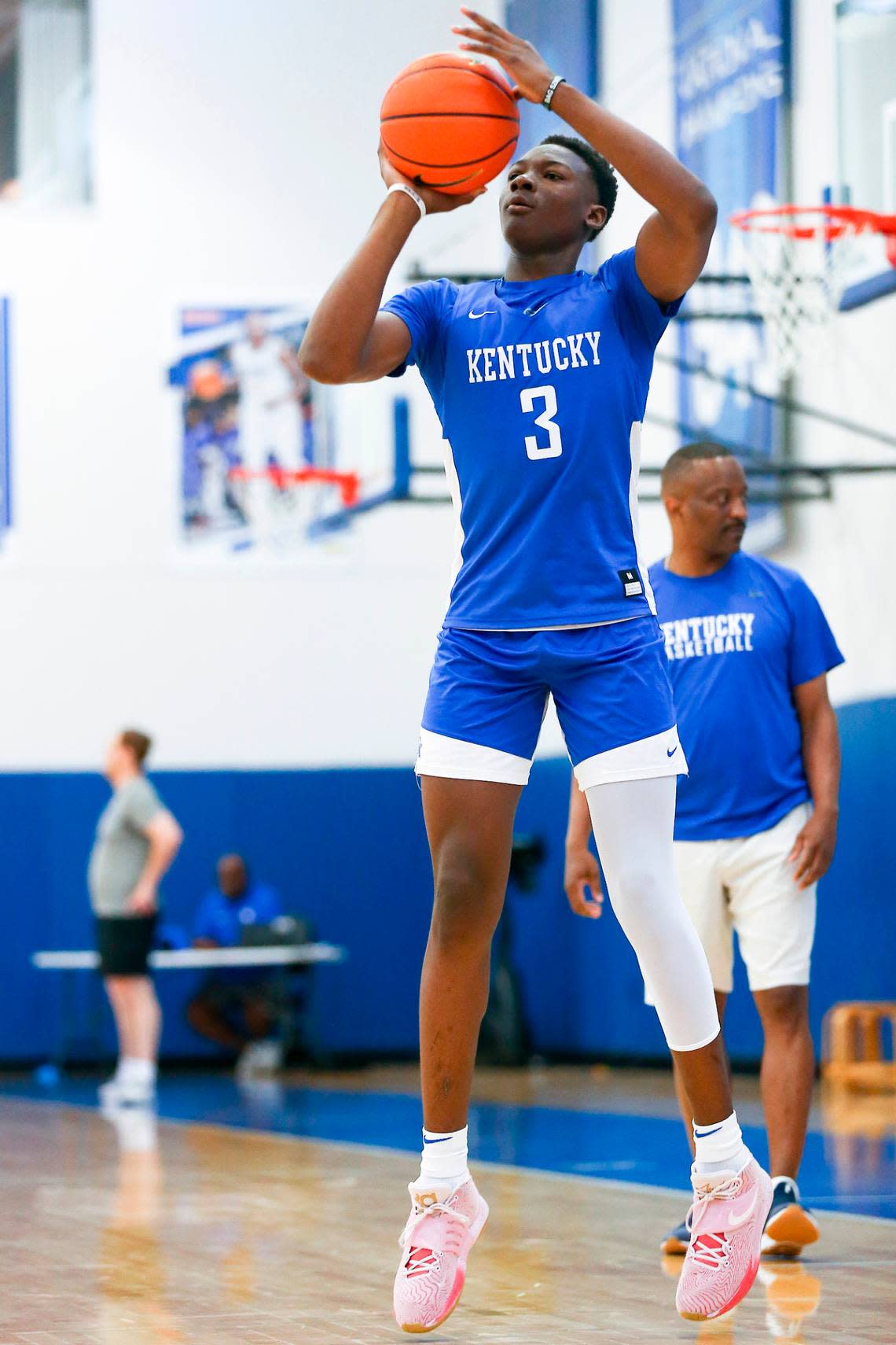 Adou Thiero shoots around during one of his first practices with the Kentucky Wildcats.