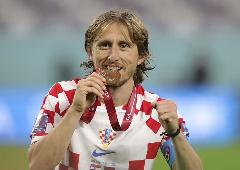  Luka Modric奪下世界盃銅牌後，未輕易從國家隊言退。（達志影像）