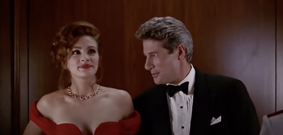 Richard Gere smiles at Julia Roberts