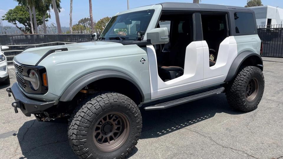 Classic Roadster Doors Are Coming Back on the New Ford Bronco photo