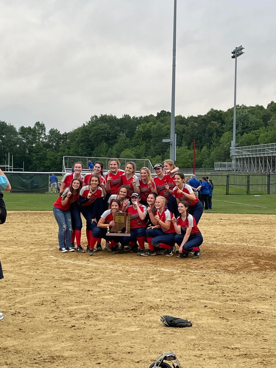 Heritage Hills wins their eighth sectional title in softball, as well as their sixth in Class 3A.