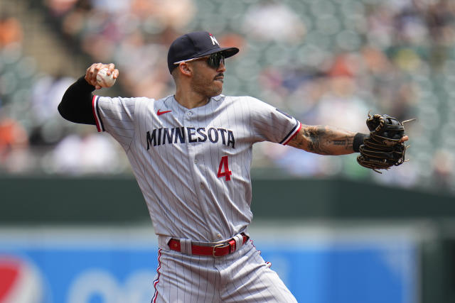 Updates from Sunday's Orioles-Twins game