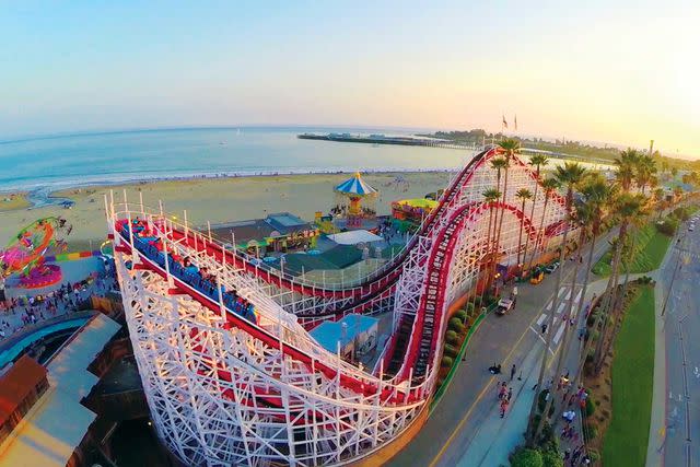 <p>Visit Santa Cruz County/Santa Cruz Beach Boardwalk</p>