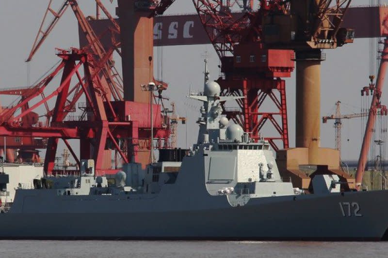 中國最新型052D導彈驅逐艦。（維基百科）