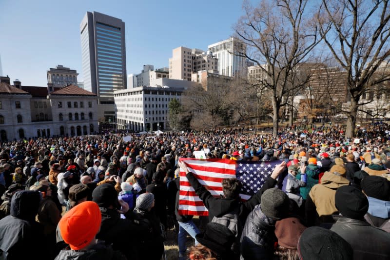 Gun supporters gather in Richmond, Virginia