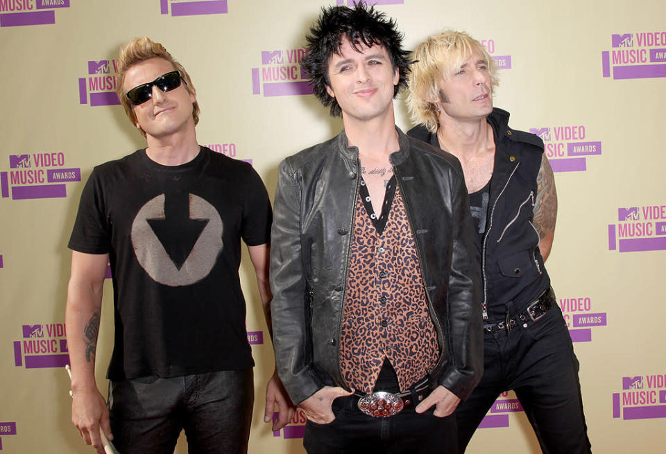 Billie Joe Armstrong and his Green Day cohorts – Tre Cool and Mike Dirnt – were the only true rockers on the red carpet, staying true to their punk roots in casual black outfits and plenty of guyliner.