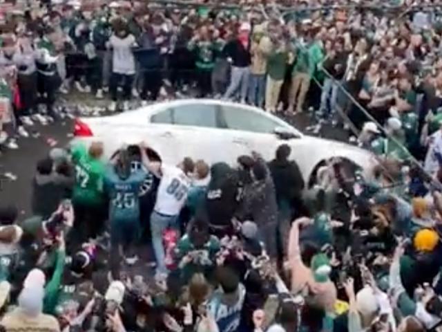 Rowdy fans take to streets after Philadelphia Eagles Super Bowl