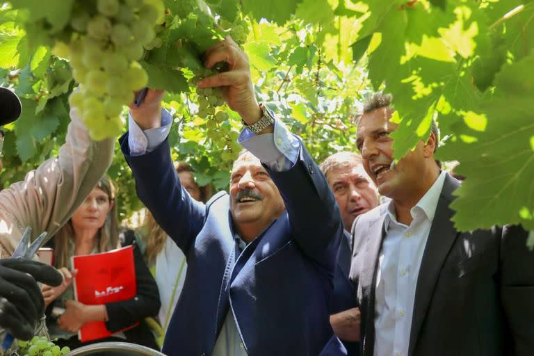 Sergio Massa y el gobernador de La Rioja, Ricardo Quintela, en febrero pasado.