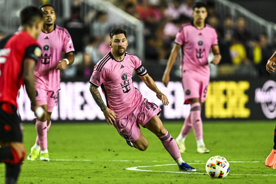 TOPSHOT - Inter Miami's Argentine forward #10 Lionel Messi plays during the international friendly match between Inter Miami and Newell's Old Boys at DRV PNK Stadium in Fort Lauderdale, Florida on February 15, 2024. Inter Miami superstar Lionel Messi returned to the starting lineup for the MLS club on Thursday in a 1-1 home draw with his Argentine boyhood club, Newell's Old Boys. (Photo by CHANDAN KHANNA / AFP) (Photo by CHANDAN KHANNA/AFP via Getty Images)