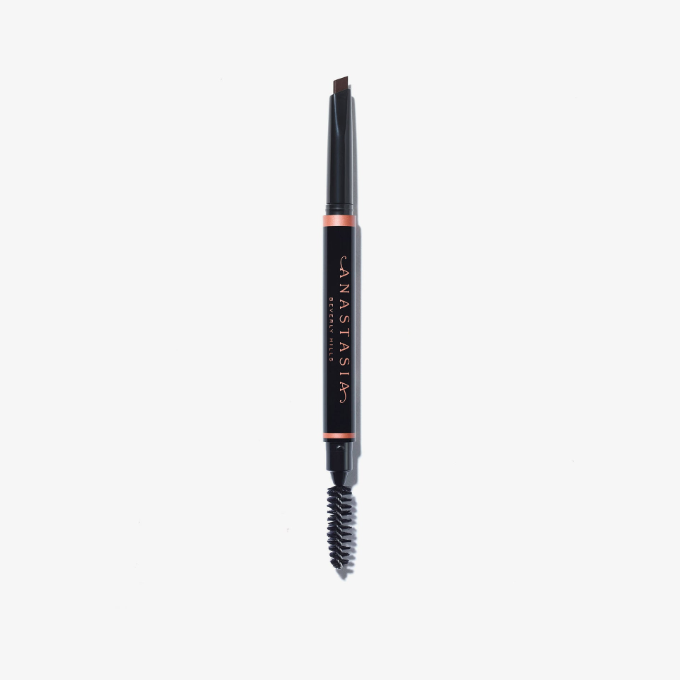 The Best Mascaras & Eyeliners Loved by Celebrity Makeup Artists 2024