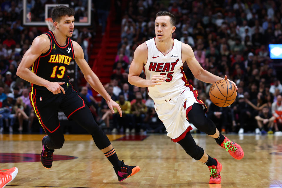 Duncan Robinson（控球者）。（NBA Photo by Megan Briggs/Getty Images）