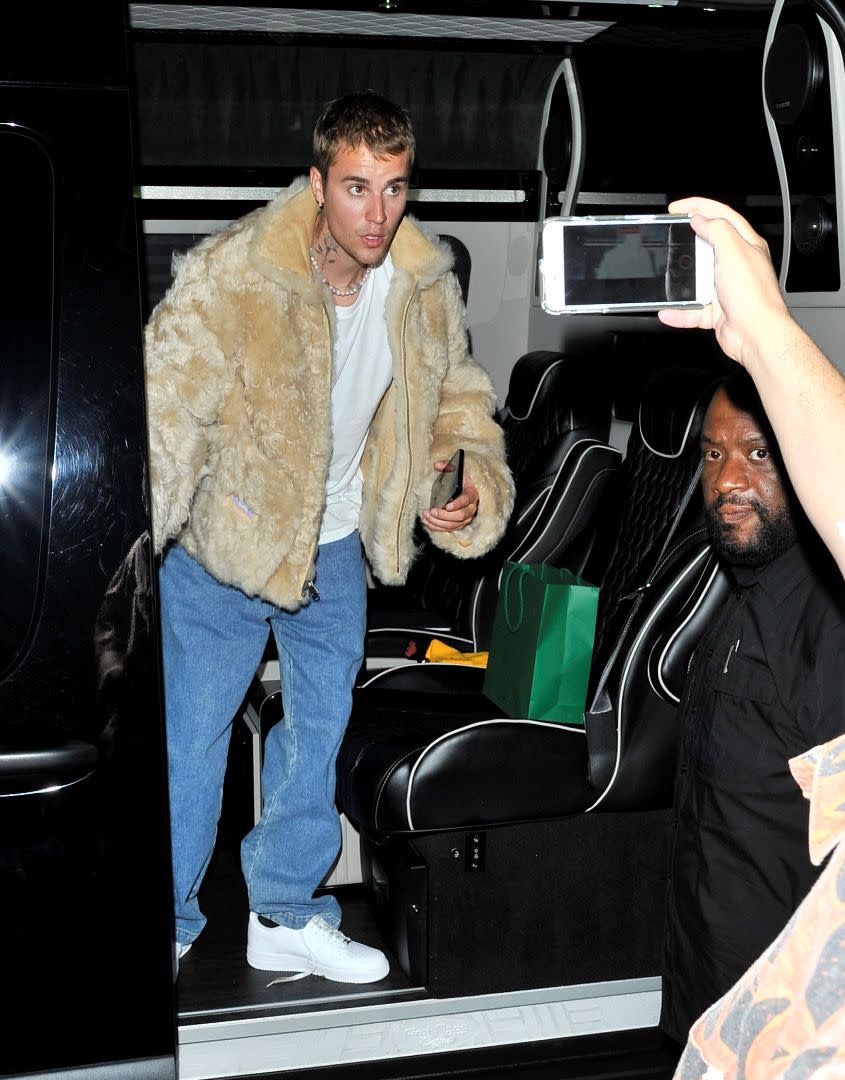 Justin Bieber heads out to Poppy’s nightclub in West Hollywood, Calif., for a party on Aug. 16. - Credit: Mr Photoman/Splash News