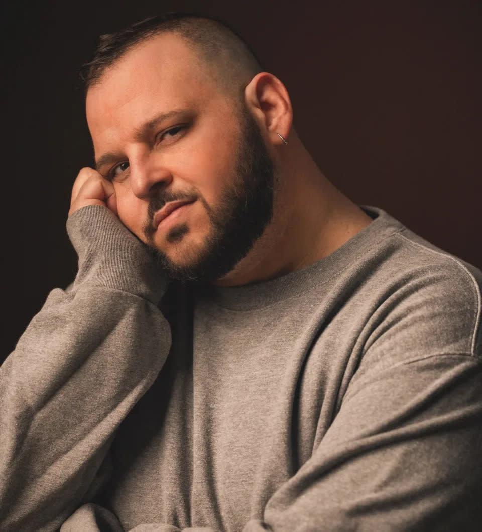 Daniel Franzese, quien interpretó a Damian en “Chicas pesadas” de 2004, habla sinceramente sobre cómo ha sido su vida desde que se estrenó la película. (Sean Black)