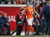 Oranje-Star Arjen Robben musste wegen einer Verletzung ausgewechselt werden. Foto: Stanley Gontha