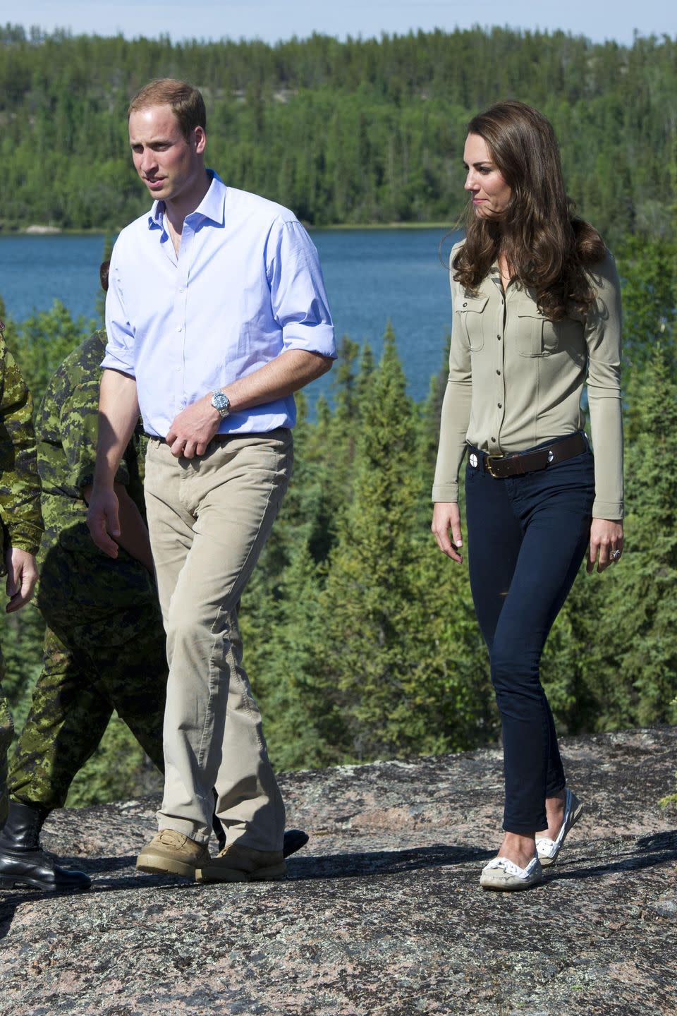 <p><em>July 5, 2011 —</em> For their visit to Blachford Lake near Yellowknife, Canada, Kate wore a khaki-colored button up with blue skinny jeans and her favorite Sebago Bala boat shoes.</p>