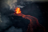 <p>Photographer CJ Kale’s breathtaking works show the molten lava in its incredible vibrancy. (Photo: CJ Kale/Caters News) </p>