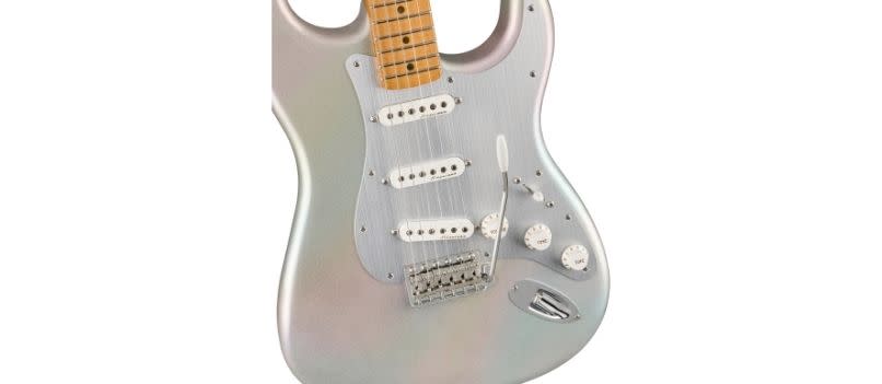 0140242343 fen ins fbd 1 nr H.E.R. Is First Black Female Artist to Launch Fender Signature Guitar