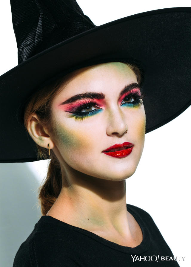 26 Pretty Witch Makeup Ideas - How to Look Like a Witch on Halloween