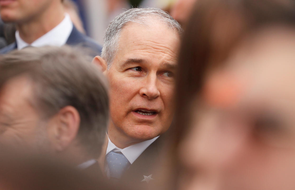 EPA Administrator Scott Pruitt's chumminess with lobbyists has drawn criticism and scrutiny.&nbsp; (Photo: Jim Bourg/Reuters)