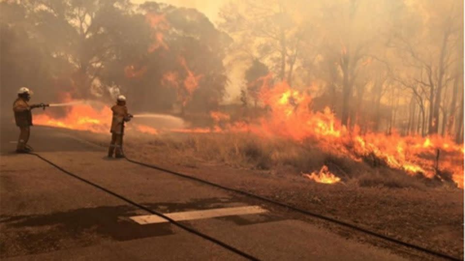 The fire front was continuing to head south-west on Friday, as towns including Harvey were evacuated. Photo: 7 News