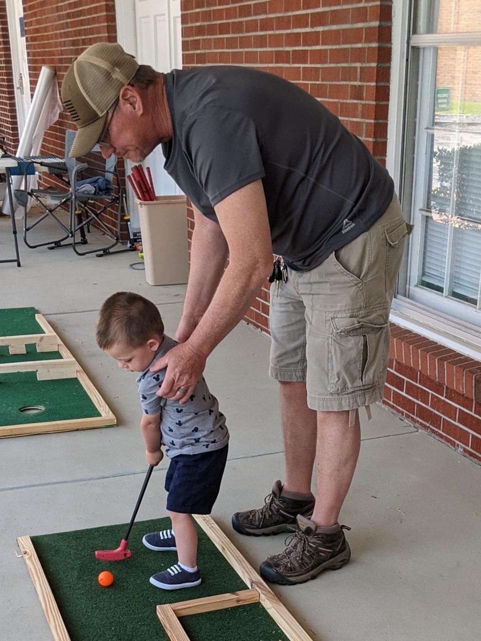 The Courthouse Square and surrounding streets will be packed with vendors, food trucks and games and activities, including corn hole, putt-putt golf, kids games and a
new water spray tunnel to cool off.