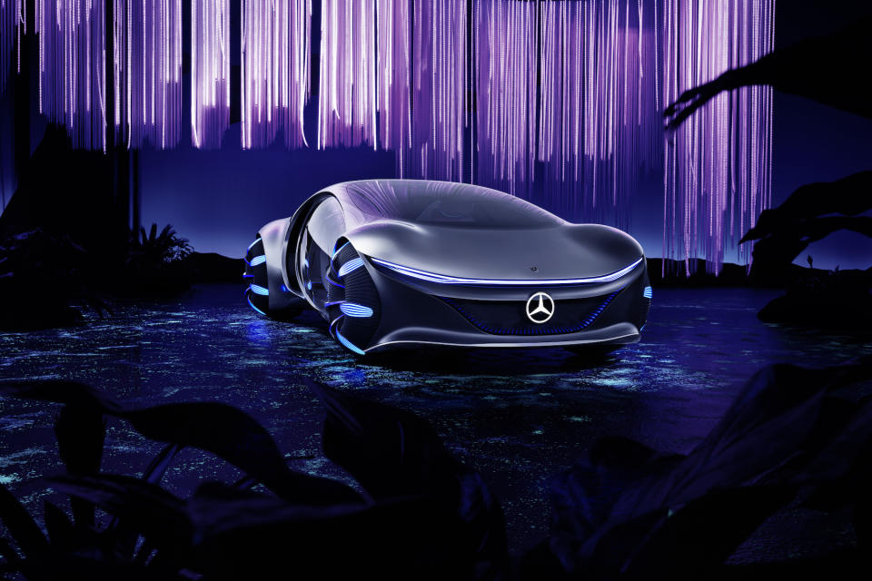 Mercedes-Benz VISION AVTR - inspiriert von âAvatarâ: Der Name des Konzeptfahrzeugs steht fÃ¼r ADVANCED VEHICLE TRANSFORMATION und verkÃ¶rpert die Vision von Mercedes-Benz Designern, Ingenieuren und Trendforschern fÃ¼r MobilitÃ¤t in ferner Zukunft. 

Mercedes-Benz VISION AVTR - inspired by "Avatar": The name of the concept vehicle stands for ADVANCED VEHICLE TRANSFORMATION and embodies the vision of Mercedes-Benz designers, engineers and trend researchers for mobility in the distant future. 